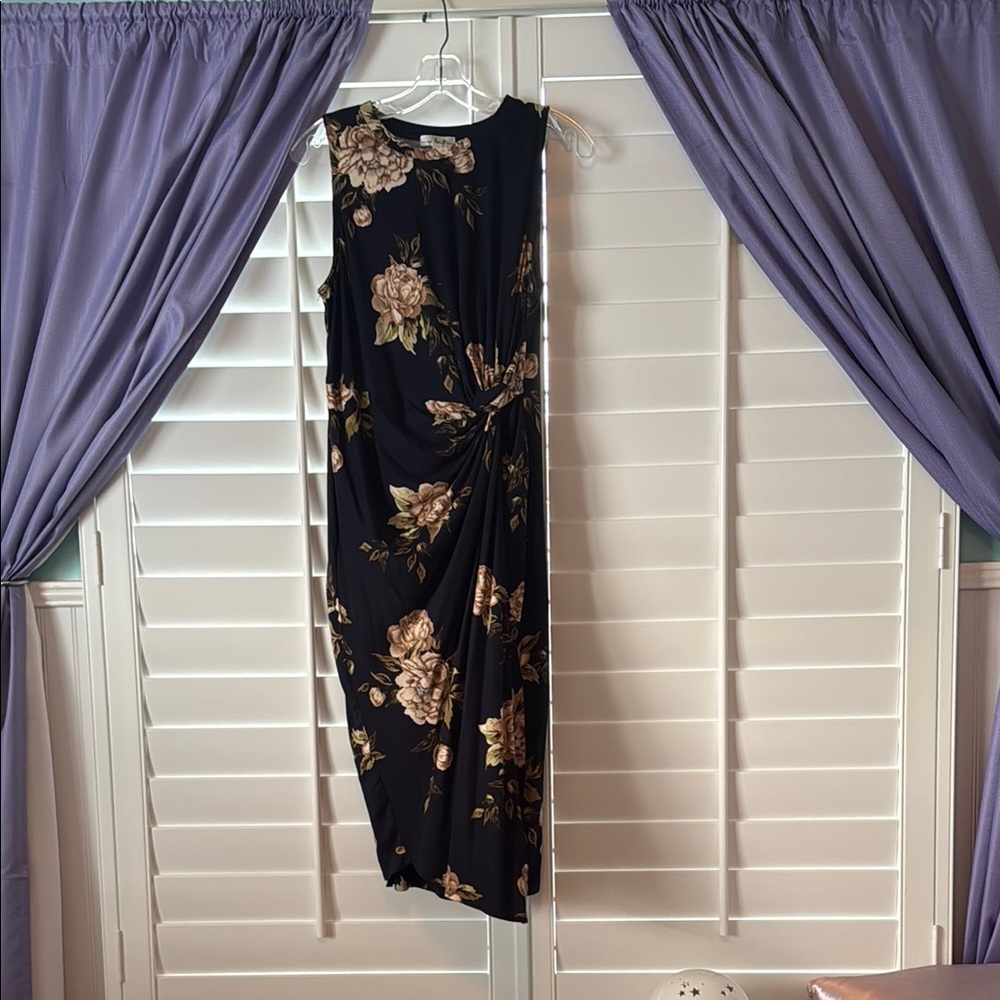 Nine Britton Navy Floral Midi Dress